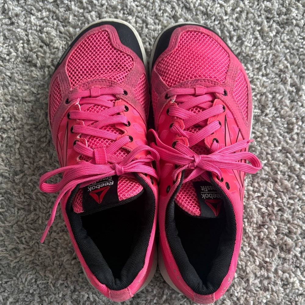 Reebok Women's Vibrant Pink CrossFit Shoes - Picture 4 of 6